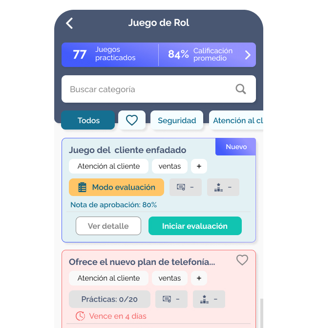 Pantalla de Closelly con juegos de rol y actividades de evaluación de práctica.