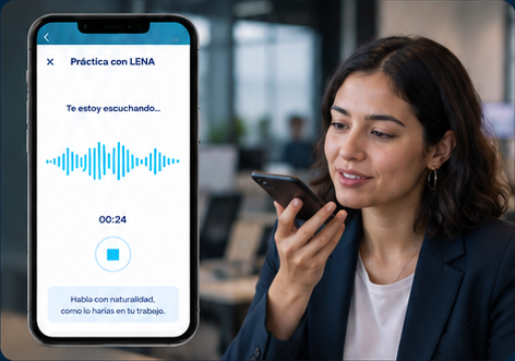 Persona practicando por voz con LENA en su teléfono durante una conversación simulada.